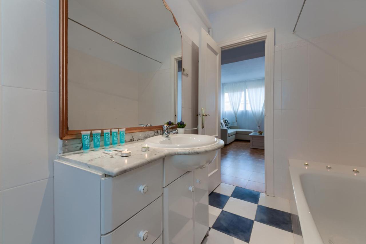 Holidays2Malaga Soho Pasaje De Valencia Εξωτερικό φωτογραφία