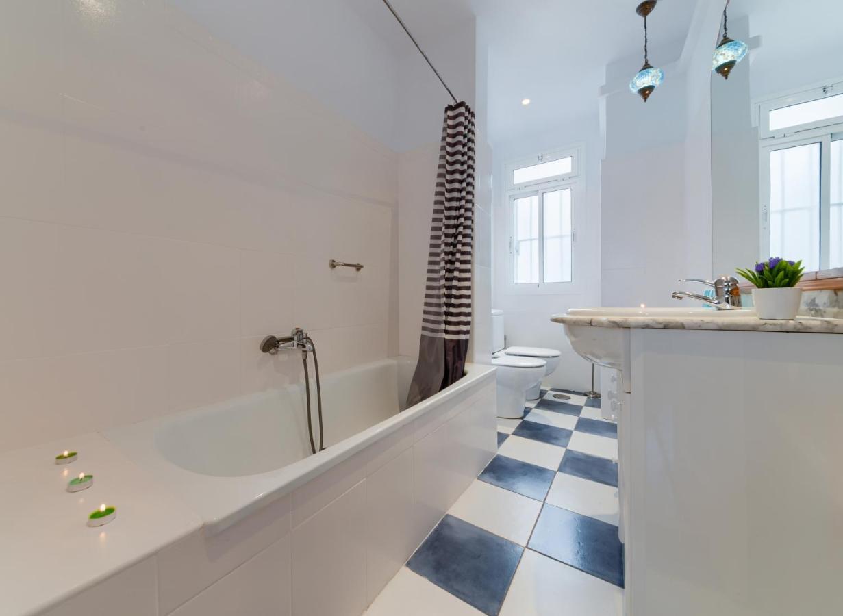 Holidays2Malaga Soho Pasaje De Valencia Εξωτερικό φωτογραφία